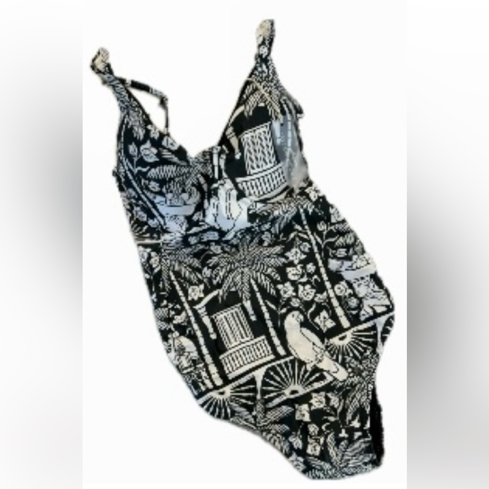 SPRING BREAK: NEW Kenny Flowers one-piece wire swim suit Medium—Long